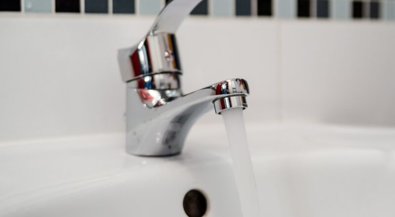 10 Astuces pour Trouver un Plombier d'Urgence