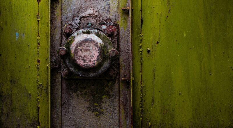 Une porte bloquée ? Les serruriers sont là pour vous aider !